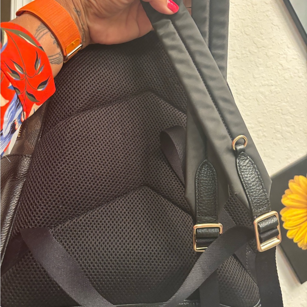 Large Court Backpack In Signature Canvas - Picture 9 of 12